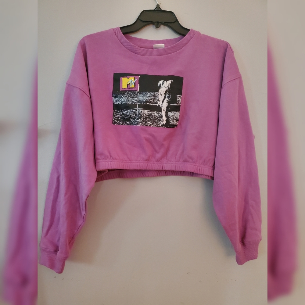MTV Cropped Sweatshirt